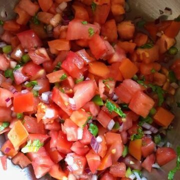 copycat chipotle fresh salsa in bowl