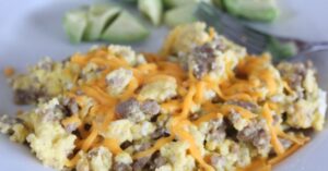 quick and easy breakfast scramble with egg and sausage