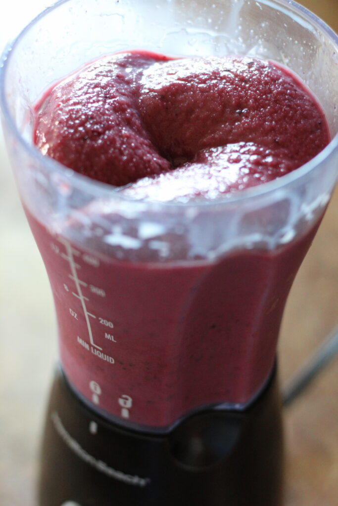 berry smoothie in blender
